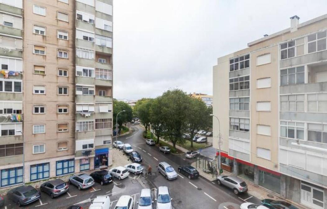 Beautiful 1 Bedroom Apartment near Benfica Lisabona Exterior foto