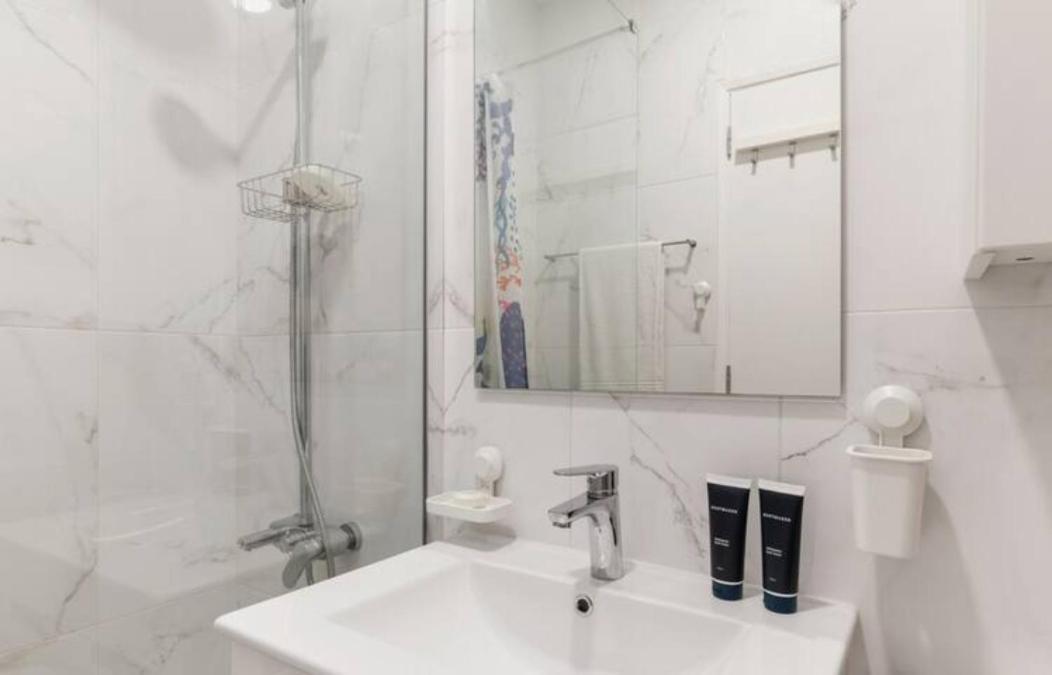 Beautiful 1 Bedroom Apartment near Benfica Lisabona Exterior foto