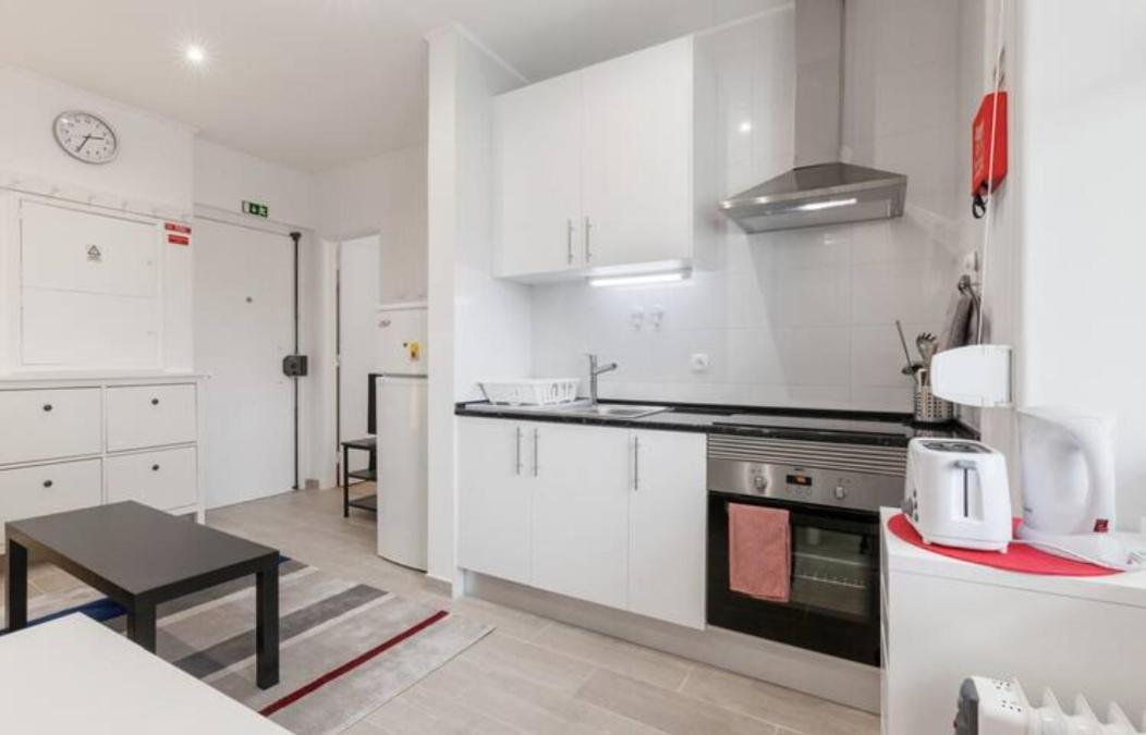 Beautiful 1 Bedroom Apartment near Benfica Lisabona Exterior foto