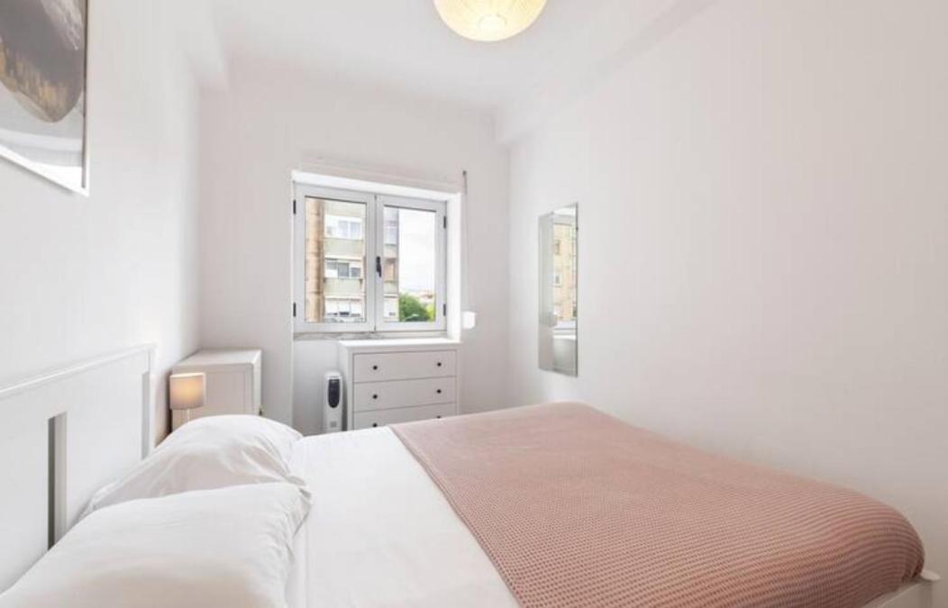 Beautiful 1 Bedroom Apartment near Benfica Lisabona Exterior foto